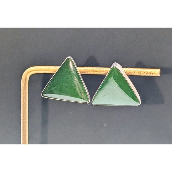 Vintage Signed Sterling Silver Nephrite Jade Stone Triangle Stud Earrings - Picture 2 of 8